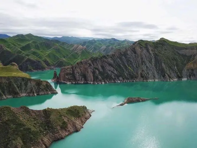 新疆维吾尔自治区_阿克苏地区_阿克苏市-2021年水体分布矢量数据